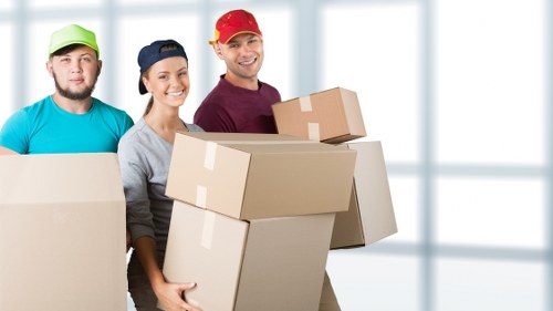 Furniture and box loading support for a Wealdstone move